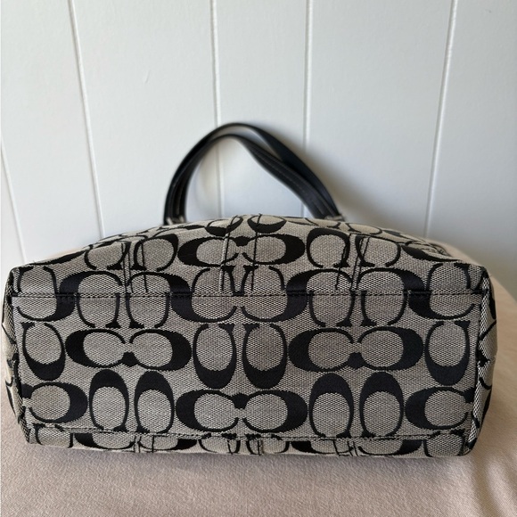 Coach Signature Hadley Tote Bag - Picture 8 of 12